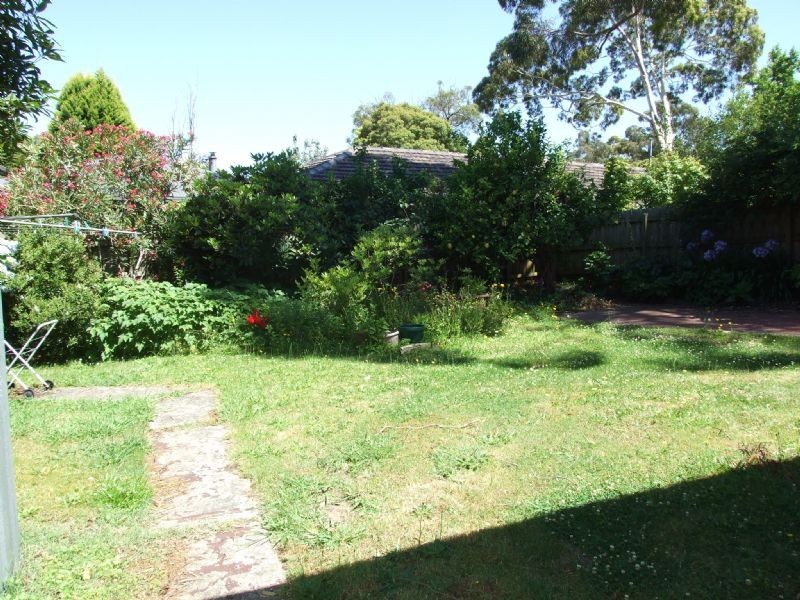 5 Cameron Road, Ringwood North VIC 3134