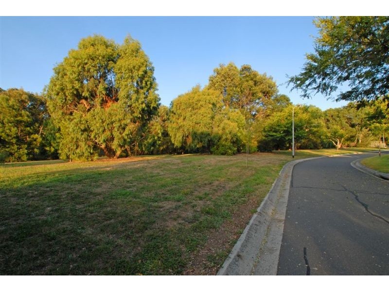 39 Pioneer Way, Kilsyth South VIC 3137