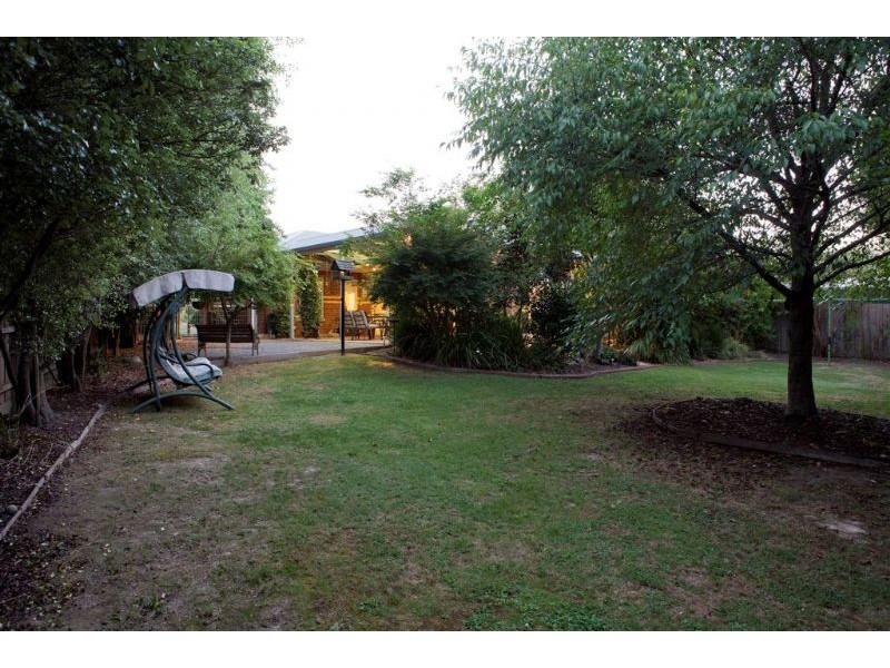 39 Pioneer Way, Kilsyth South VIC 3137