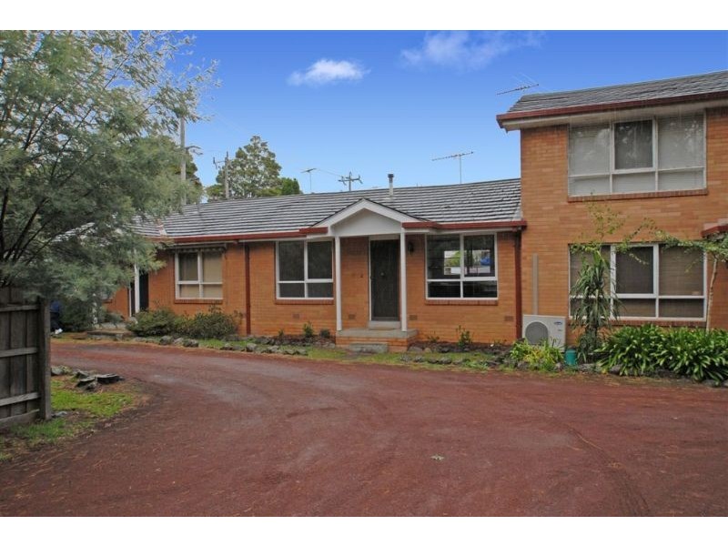 2/1 Acacia Court, Ringwood VIC 3134