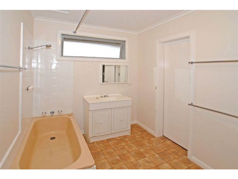 2/1 Acacia Court, Ringwood VIC 3134