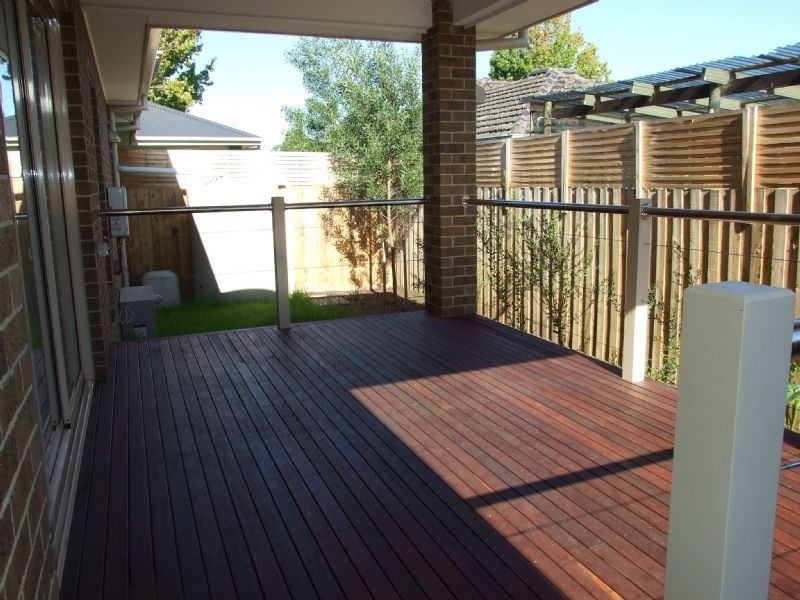 2/18 Carcoola Road, Ringwood East VIC 3135