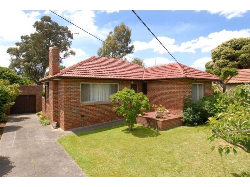 2 Neville Street, Ringwood VIC 3134