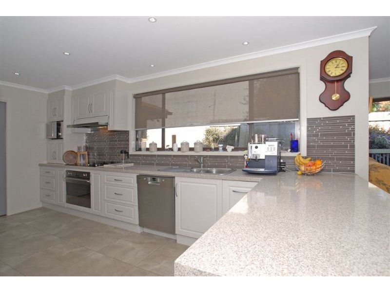 3 Tanbridge Way, Warranwood VIC 3134