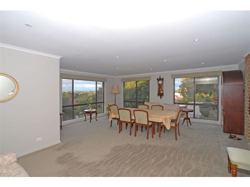 3 Tanbridge Way, Warranwood VIC 3134