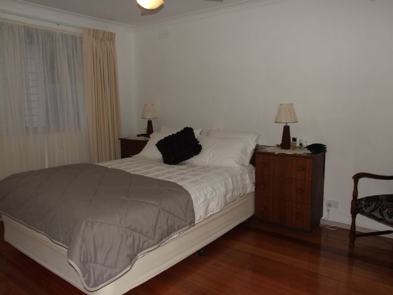 27 melview Drive, Ringwood North VIC 3134