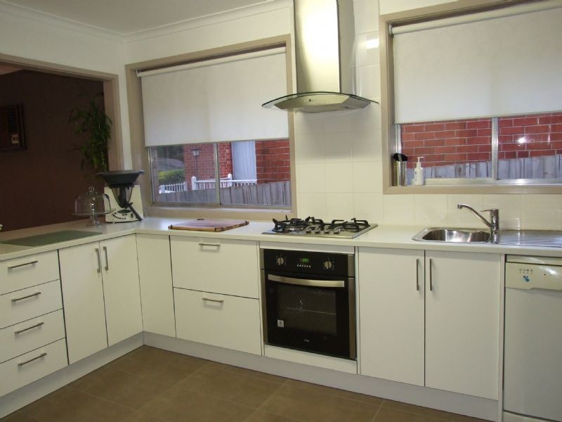 27 melview Drive, Ringwood North VIC 3134