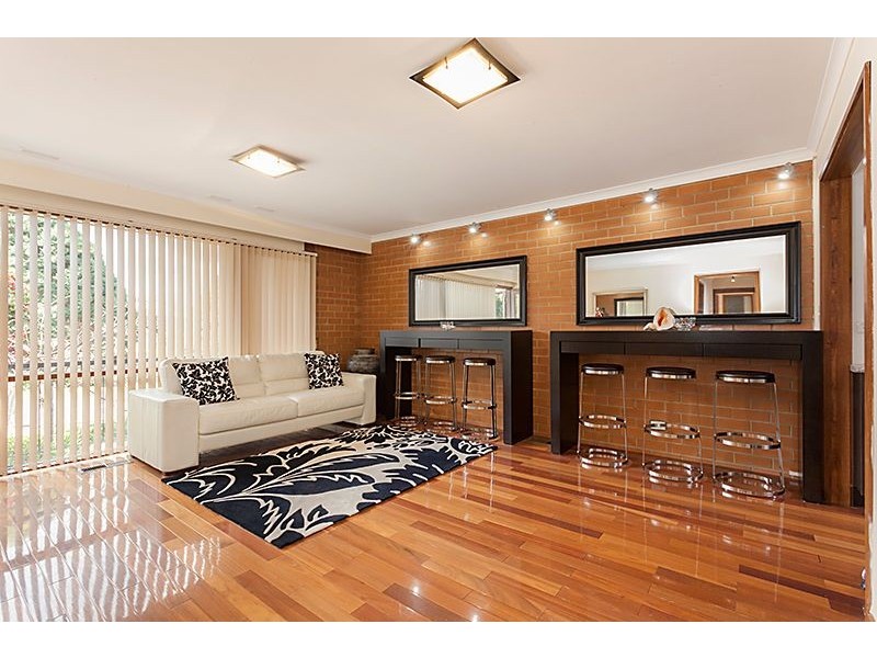 1 Garnett Road, Wheelers Hill VIC 3150