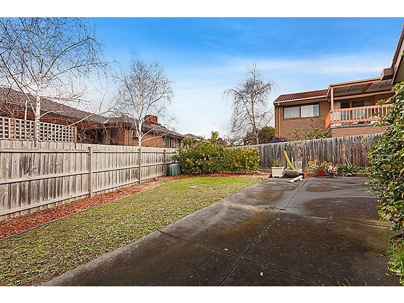 1 Garnett Road, Wheelers Hill VIC 3150