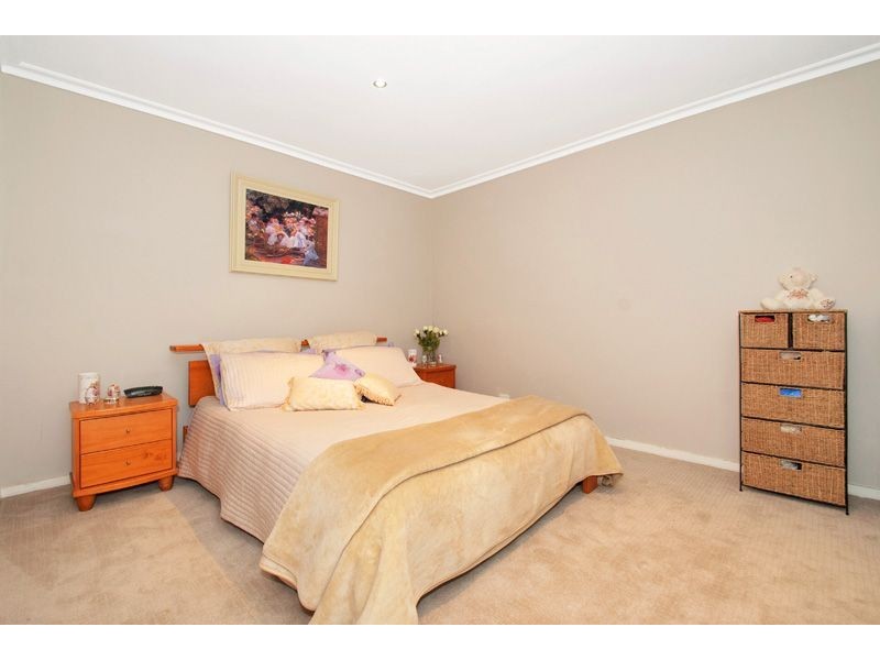 5 Walhalla Drive, Ringwood East VIC 3135