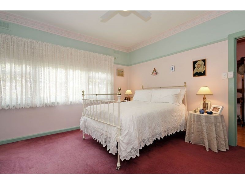 14 Everard Road, Ringwood East VIC 3135