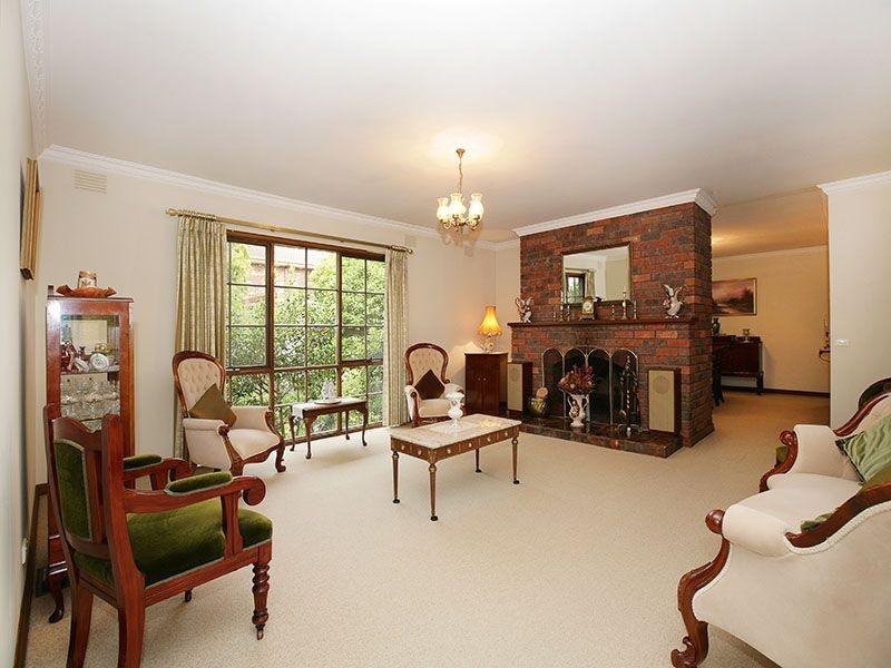 11 Manuela Terrace, Ringwood North VIC 3134