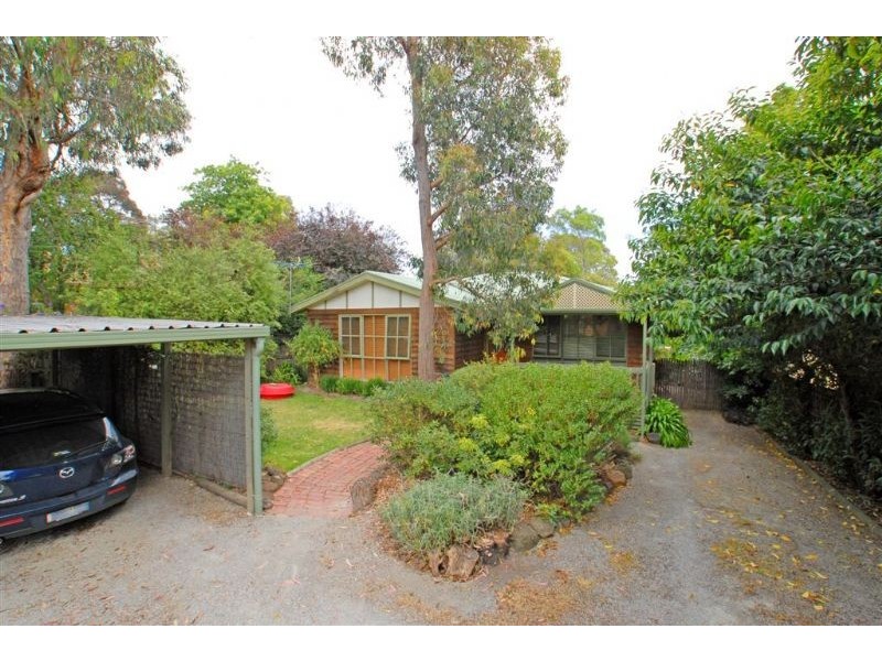 2/26 Glenburnie Road, Mitcham VIC 3132