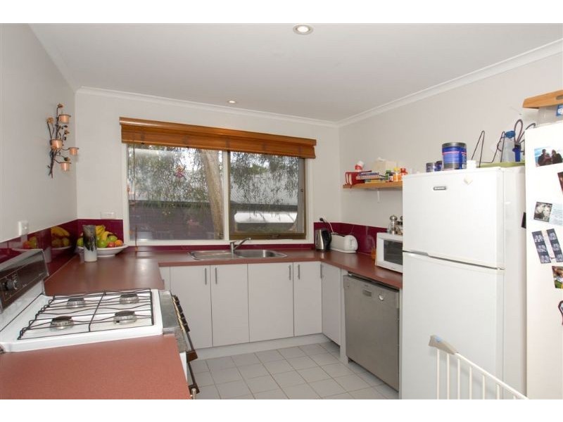 2/26 Glenburnie Road, Mitcham VIC 3132