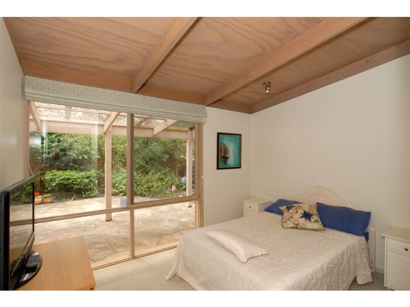 4 Hamilton Drive, Ringwood North VIC 3134