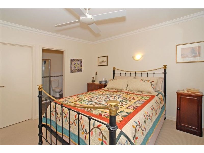 3 Sherwood Avenue, Ringwood East VIC 3135