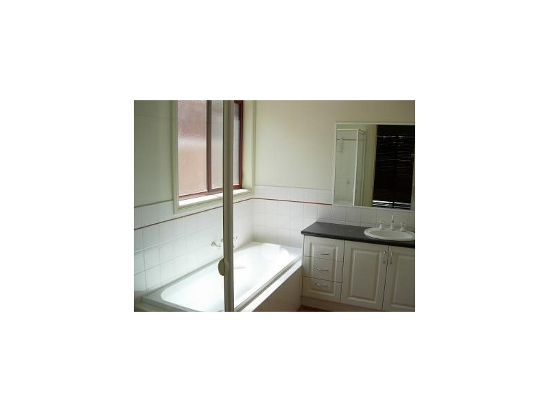 3/15 Barker Avenue, Shepparton VIC 3630