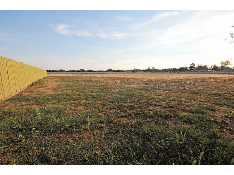 Lot Lot 2, Lot 2 15 Gennari Road, Kialla VIC 3631