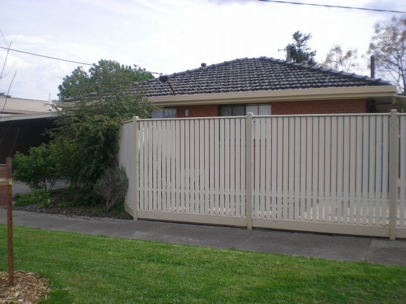 Unit 1/125 Sobraon Street, Shepparton VIC 3630