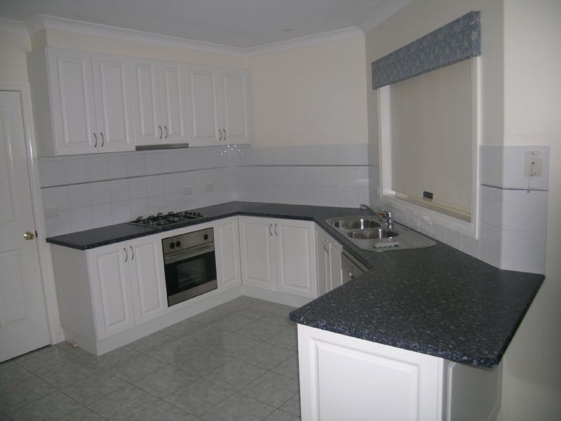 2/14 MAUDE ST, Shepparton VIC 3630