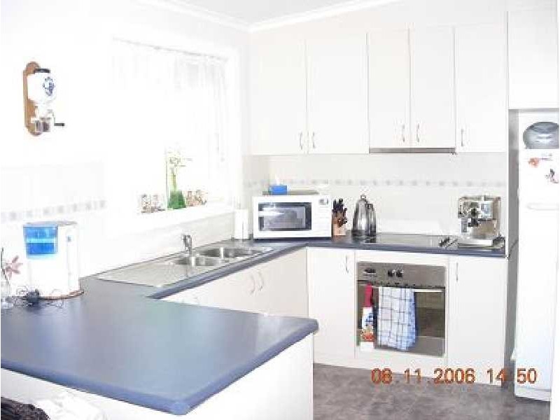 4 Yorkshire Crescent, Shepparton VIC 3630