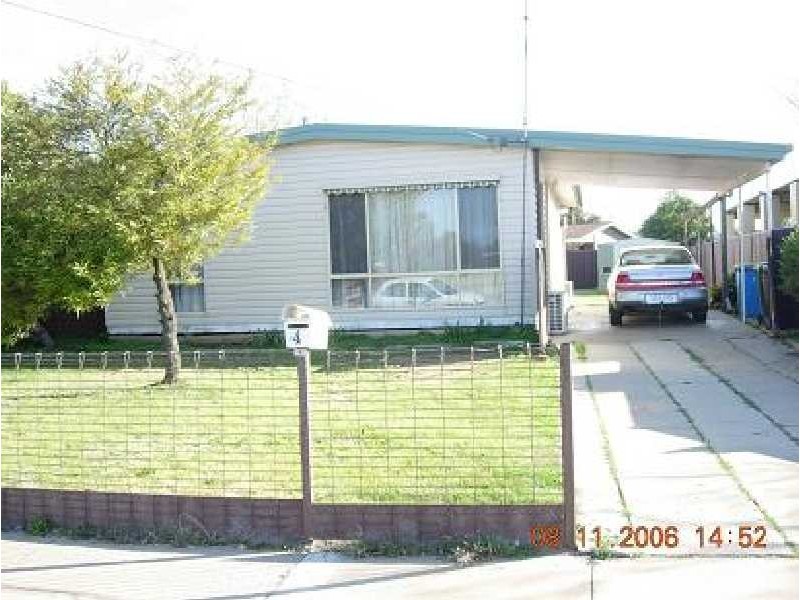 4 Yorkshire Crescent, Shepparton VIC 3630