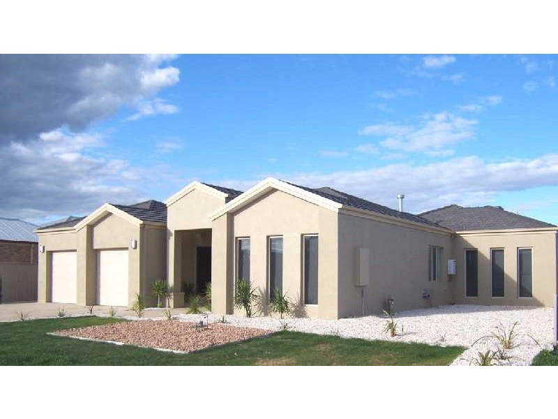 4 Charolais Crt, Shepparton VIC 3630