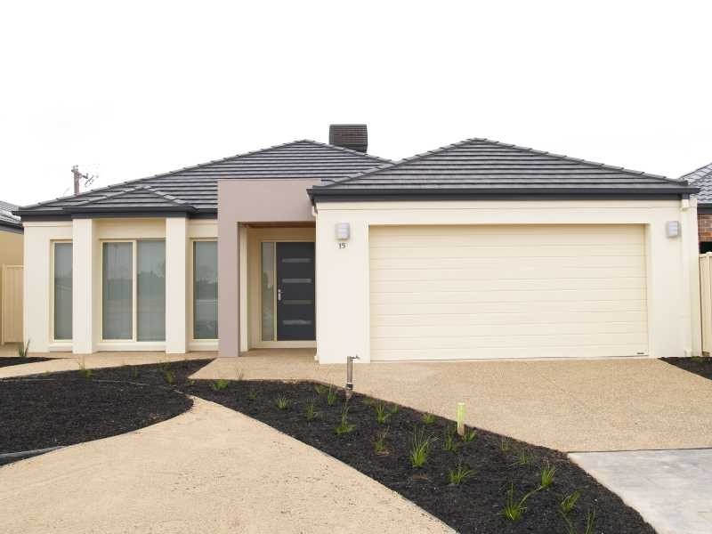 15 Golf Drive, Shepparton VIC 3630