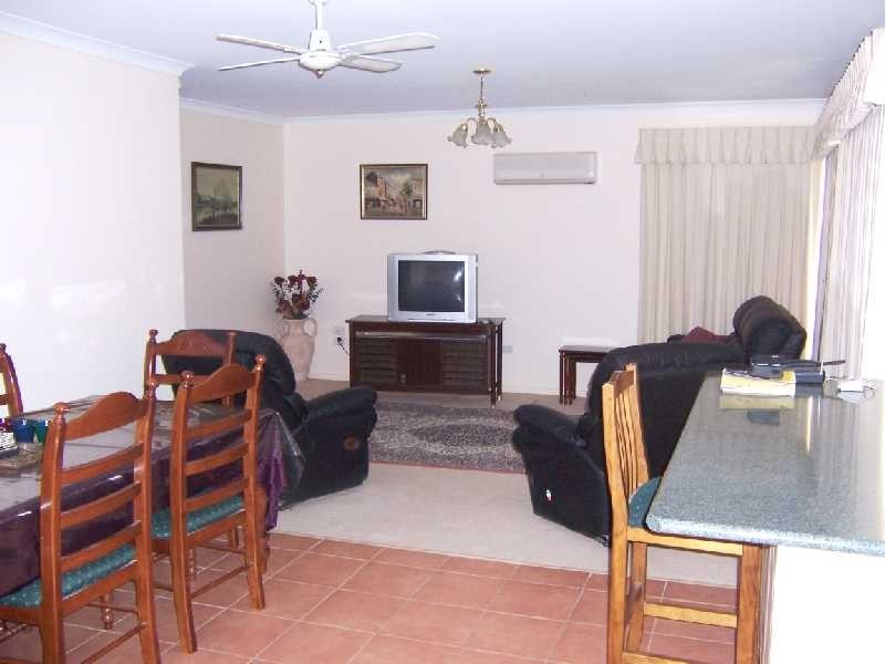 1/19 Dampier Avenue, Shepparton VIC 3630