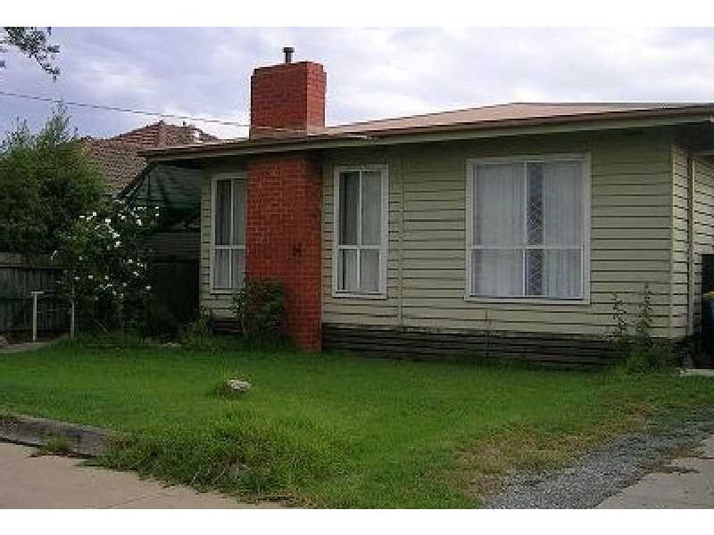 68 GRUTZNER AVENUE, Shepparton VIC 3630