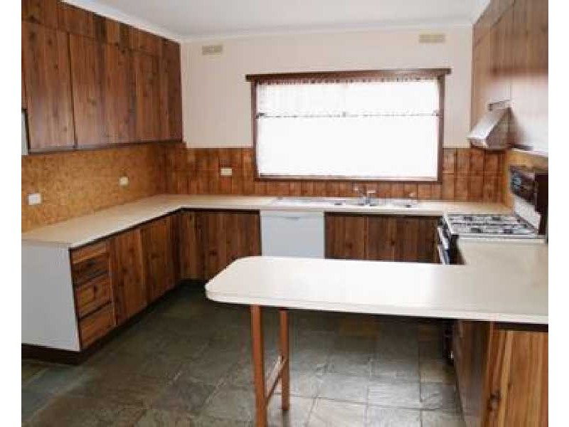 15 Wood Street, Mooroopna VIC 3629