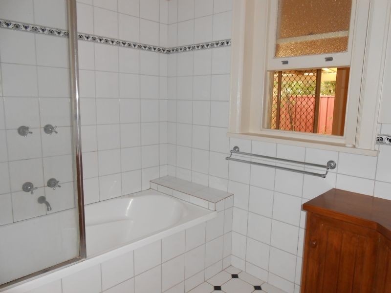 12 CLAUDE ST, Shepparton VIC 3630