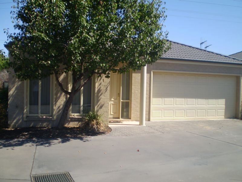 1/2-4 Ross Alan Drive, Shepparton VIC 3630