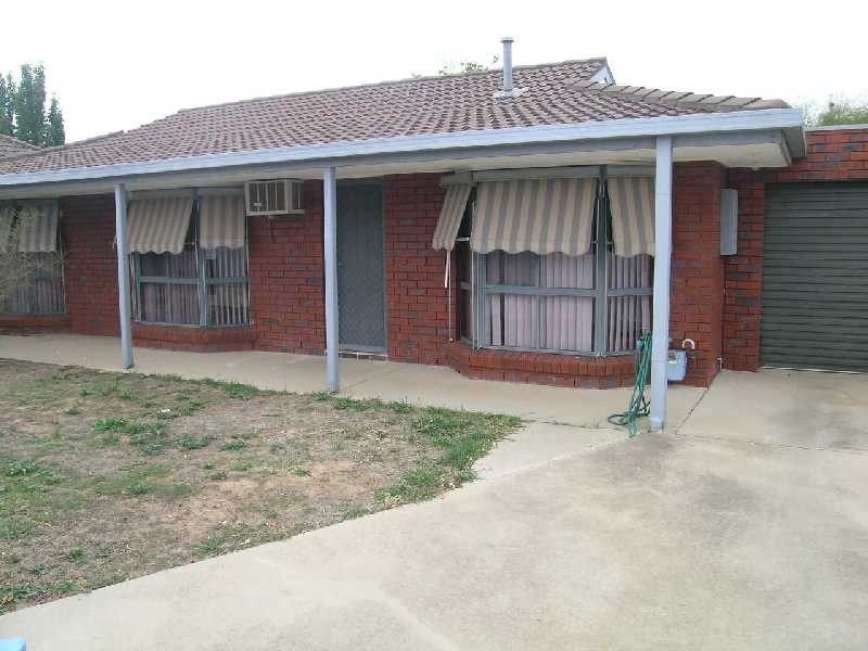 2/13 Dunkirk Avenue, Shepparton VIC 3630