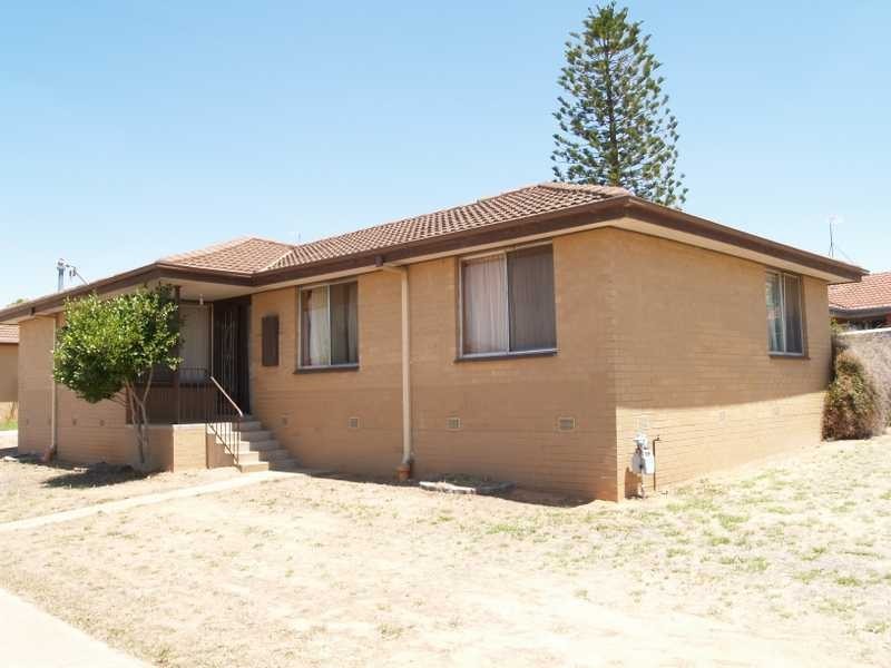 16 Hampshire Crescent, Shepparton VIC 3630
