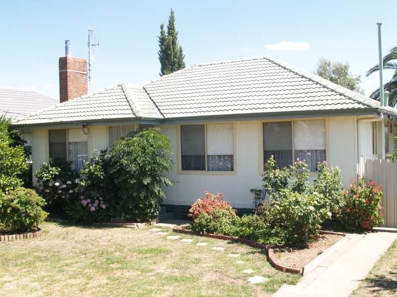 21 Cameron Avenue, Shepparton VIC 3630