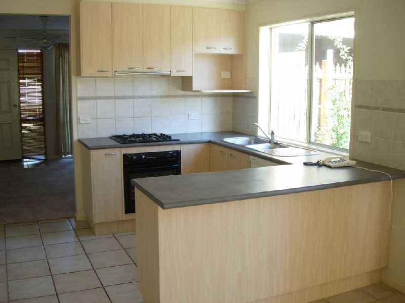 6 DOWSON PLACE, Mooroopna VIC 3629