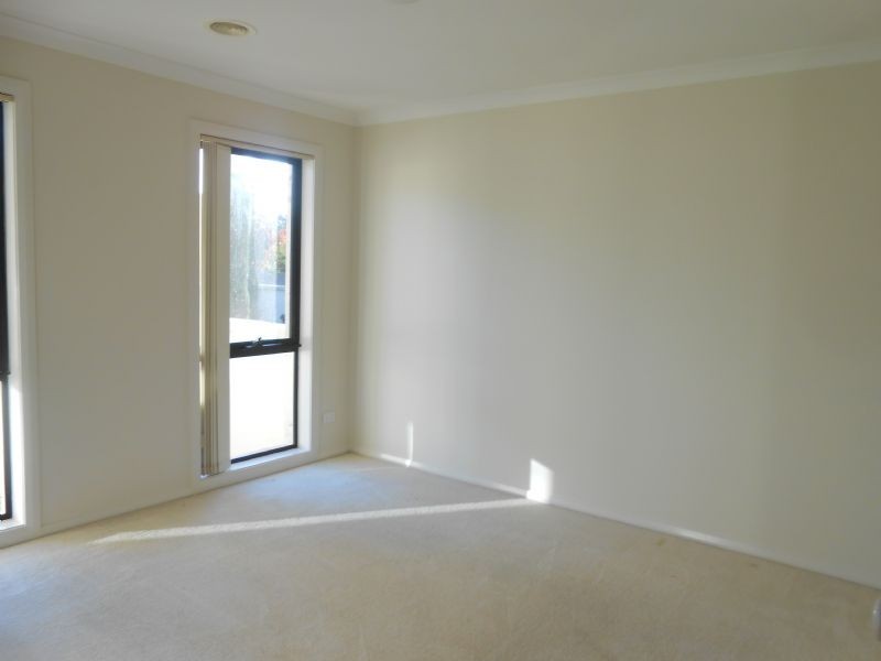 2/107 THE BOULEVARD, Shepparton VIC 3630