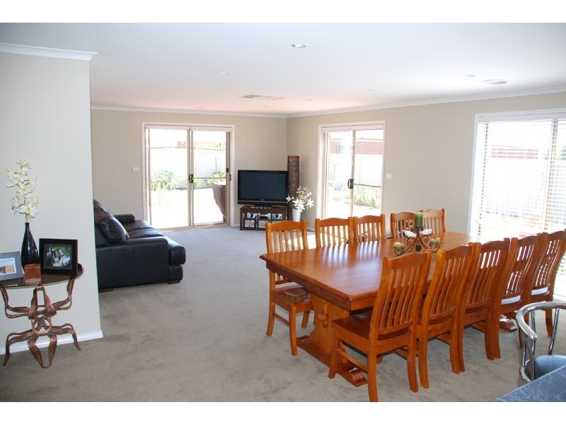 113 WARANGA DRIVE, Kialla VIC 3631