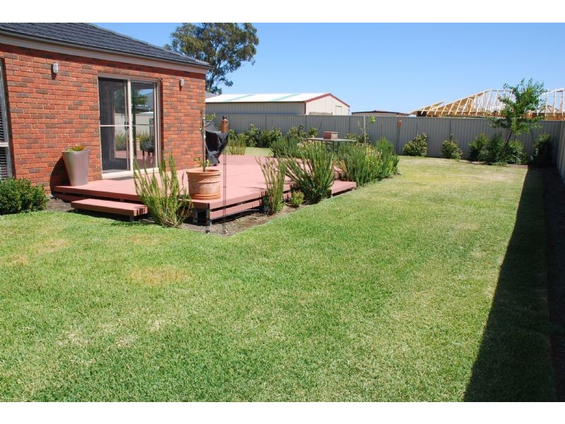 113 WARANGA DRIVE, Kialla VIC 3631