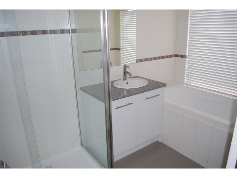 3 CURLEW PLACE, Shepparton VIC 3630