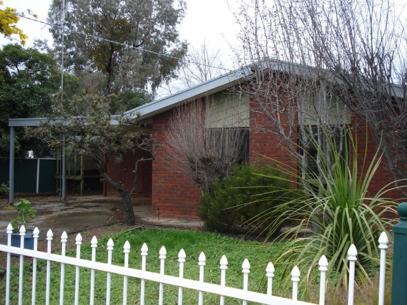 3 FAIRLESS STREET, Shepparton VIC 3630