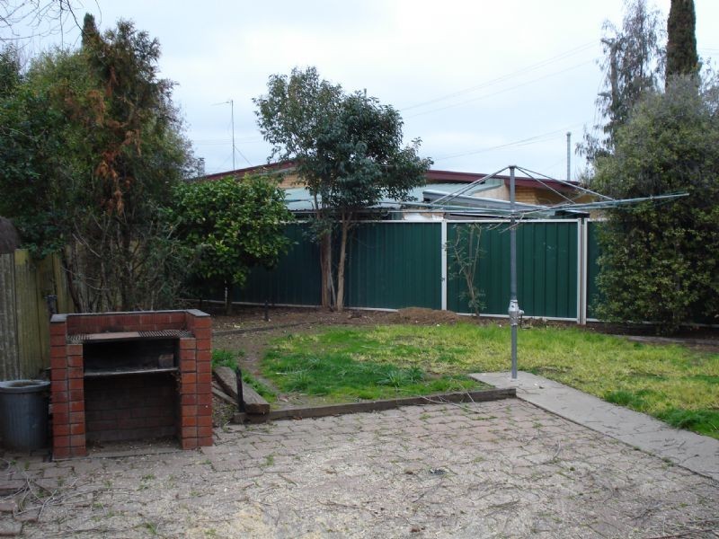 3 FAIRLESS STREET, Shepparton VIC 3630