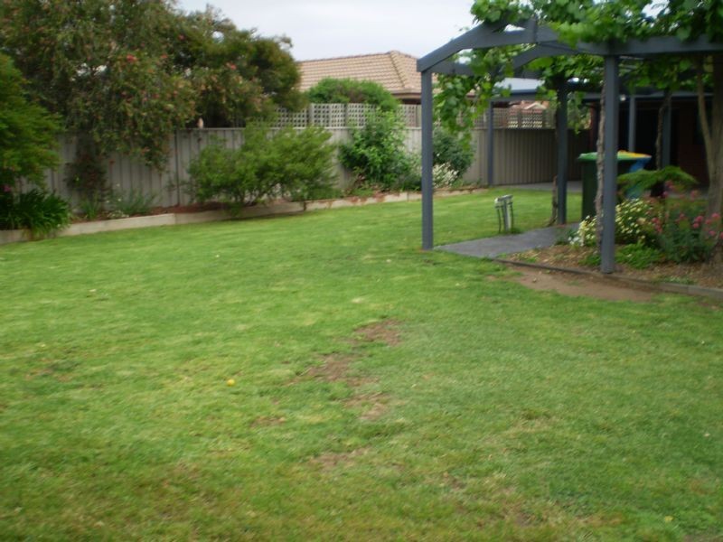 37 SILVAN CRESCENT, Kialla VIC 3631