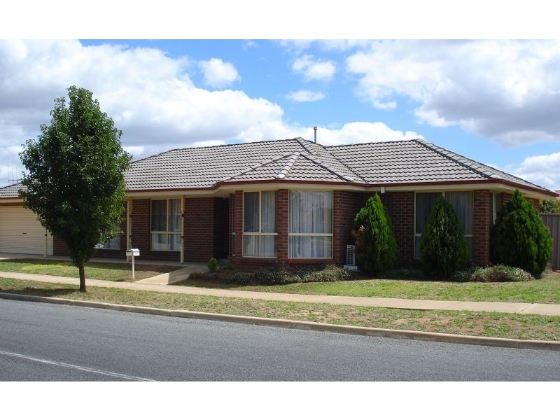 1 NICHOLAS STREET, Shepparton VIC 3630