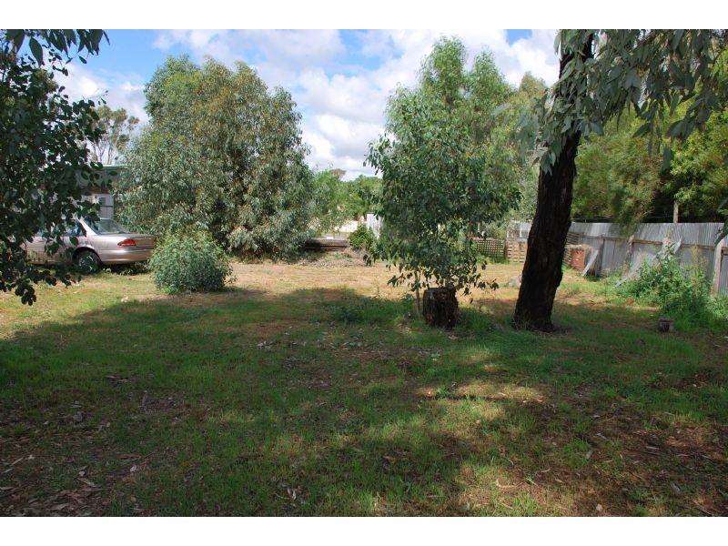 12 Wren St., Toolamba VIC 3614