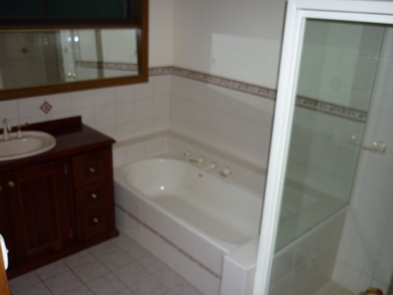 4 BASS COURT, Shepparton VIC 3630