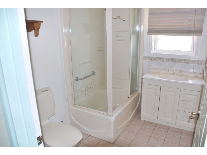 11 Toolamba Road, Mooroopna VIC 3629