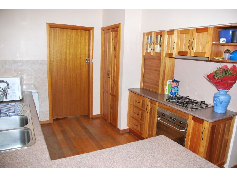 72 SUTCLIFFE STREET, Shepparton VIC 3630