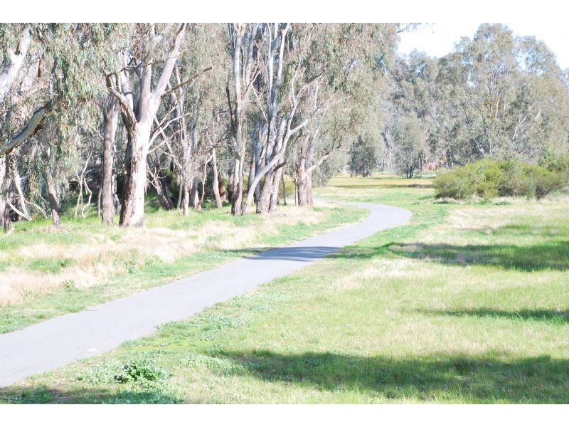 72 SUTCLIFFE STREET, Shepparton VIC 3630